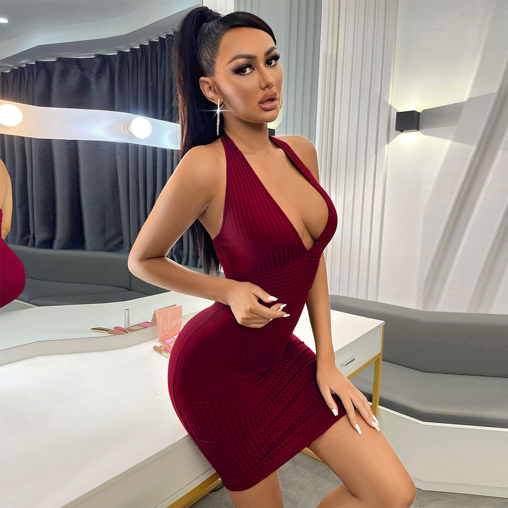 Dress - Slim VNeck